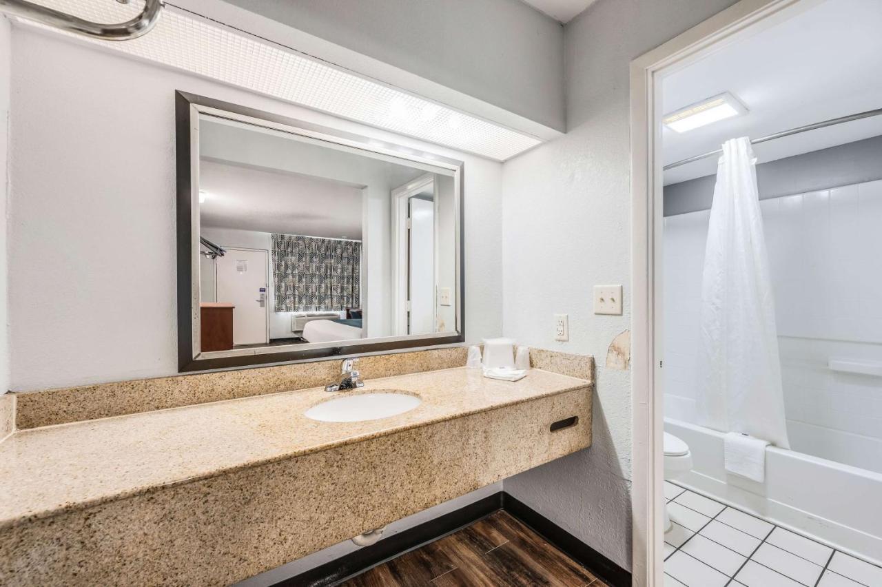 Motel 6-Tupelo, Ms - Downtown Zewnętrze zdjęcie